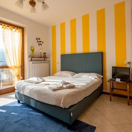 Happy Guest Apartments - Lake Panorama & Pool Рива-ді-Сольто Екстер'єр фото